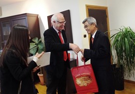 Ο δήμαρχος συναντήθηκε με τον Πρέσβη της Νότιας Κορέας 